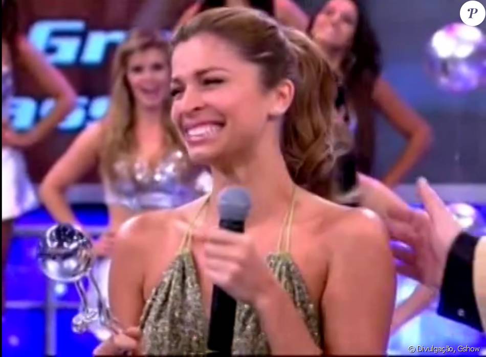 Grazi Massafera se emocionou ao vencer na categoria Melhor ...