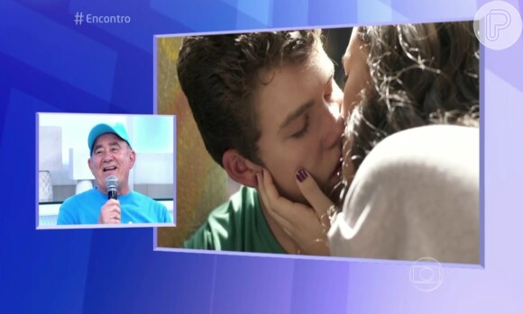 Renato Aragão comentou a cena de beijo da filha caçula, Lívian Aragão em 'Malhação: Seu Lugar no Mundo': 'Na hora do beijo eu fui beber água, fazer xixi. Confesso que sou ciumento assumido, mas joguei a toalha há muito tempo'