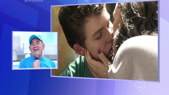 Renato Aragão evitou ver cena de beijo da filha Lívian na TV: 'Fui fazer xixi'
