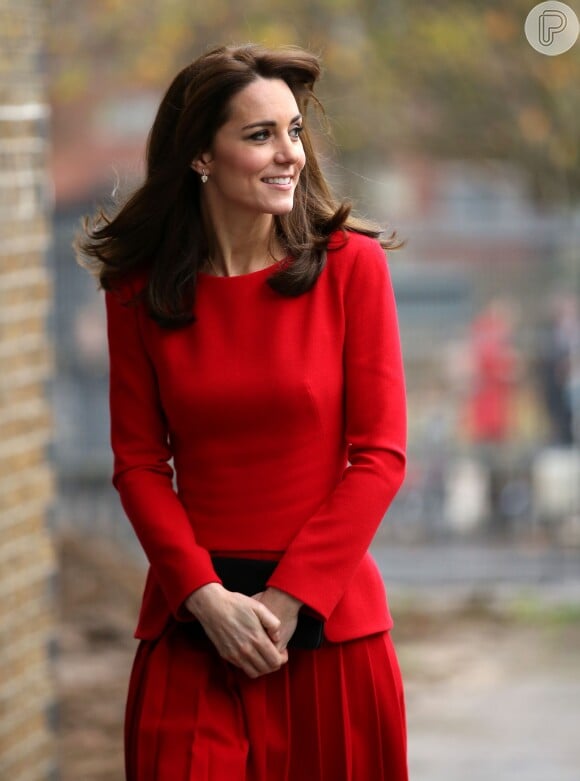 Novo corte de cabelo de Kate Middleton é ideal para quem quer ter cabelos longos, mas o tempo é curto, segundo o haistylist Richard Ward