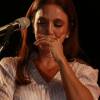 Ivete Sangalo chora e se emociona na noite desta quinta-feira, 17 de dezembro de 2015, no ensaio de show beneficiente ao cantar com coral infantil no estádio Arena Fonte Nova