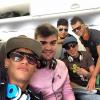 Neymar postou esta imagem dentro do avião, à caminho de Pernambuco, neste sábado, 15 de dezembro de 2012