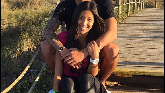 'Feliz de ter você', diz namorada de Gabriel Medina no aniversário do surfista