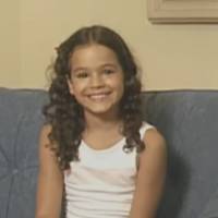 Bruna Marquezine brinca ao se rever no 'Vídeo Show' em 2003: 'Olha minha cara!'