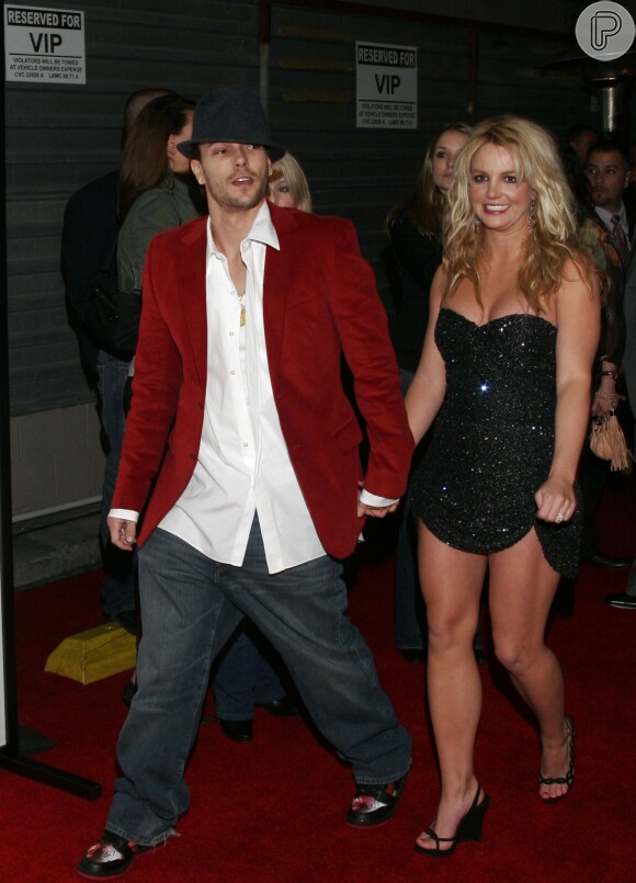 Britney Spears e Kevin Federline tiveram dois filhos: Jayden e Sean Spears, mas em 2007 o casamento chegou ao fim, devido a 'diferenças irreconciliáveis', segundo a cantora. Segundo fontes, o acordo pré-nupcial está avaliado em US$16 milhões, mais de R$ 38 milhões