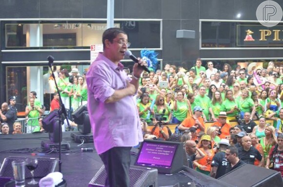 Zeca Pagodinho canta no evento Brazilian Day, em Nova York, em 1º de setembro de 2013