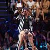Miley Cyrus fez performance polêmica com o cantor Robin Thricke no VMA