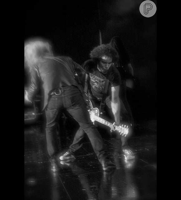 Alice in Chains é formado por quatro músicos: William DuVall e Jerry Cantrell dividem as guitarras e os vocais nos concertos com cerca de 1h30 da banda
