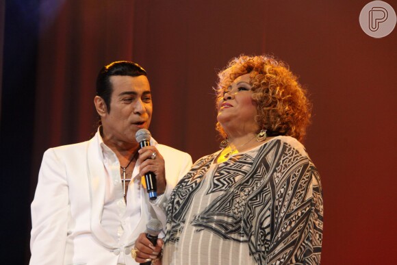 Elymar Santos é um cantor popular e já fez apresentações com Alcione