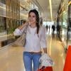 Fernanda Machado investe em look casual para passear em shopping, nesta sexta-feira (27)