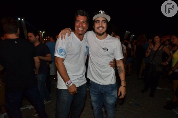 Maurício Mattar esteve presente em vários dias do Rock in Rio, entre eles no dia 21 de setembro, no show de Bruce Springsteen, e foi flagrado ao lado de Caio Castro