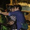 Patrícia (Maria Casadevall) e Michel (Caio Castro) namoram na rua, em 'Amor à Vida'