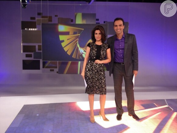 Renata Vasconcellos estreou como apresentadora do 'Fantástico' ao lado de Tadeu Schmidt na noite deste domingo, 6 de outubro de 2013