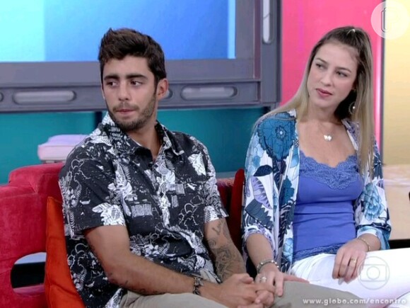 Luana Piovani e Pedro Scooby participaram do 'Encontro com Fátima Bernardes' em 9 de outubro de 2013