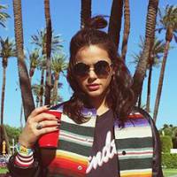 Bruna Marquezine brinca ao mostrar fotos no Coachella: 'Não gostou manda vírus'