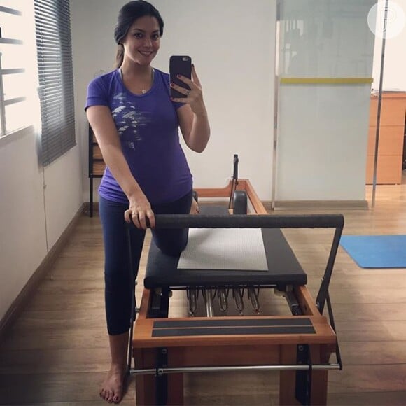 Thais Fersoza mantém a boa forma na gravidez com pilates