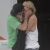 Charlie Sheen e Brett Rossi namoraram por quase 1 ano