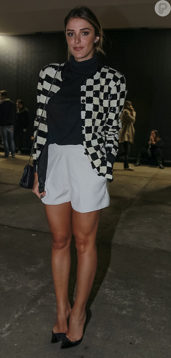 Rafa Brites usou short branco de Patricia Bonaldi na São Paulo Fashion Week