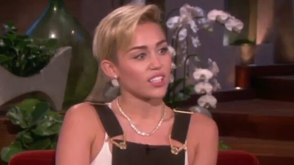 Miley Cyrus sobre término de noivado com Liam Hermsworth: 'Um capítulo acabou'