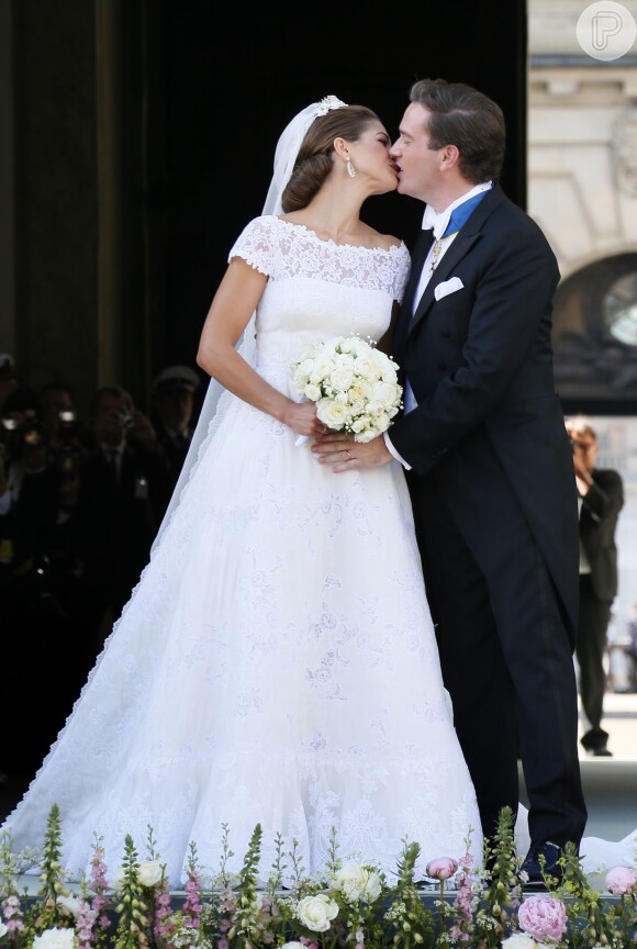 O beijo da princesa Madeleine e do banqueiro norte-americano Christopher O'Neill
