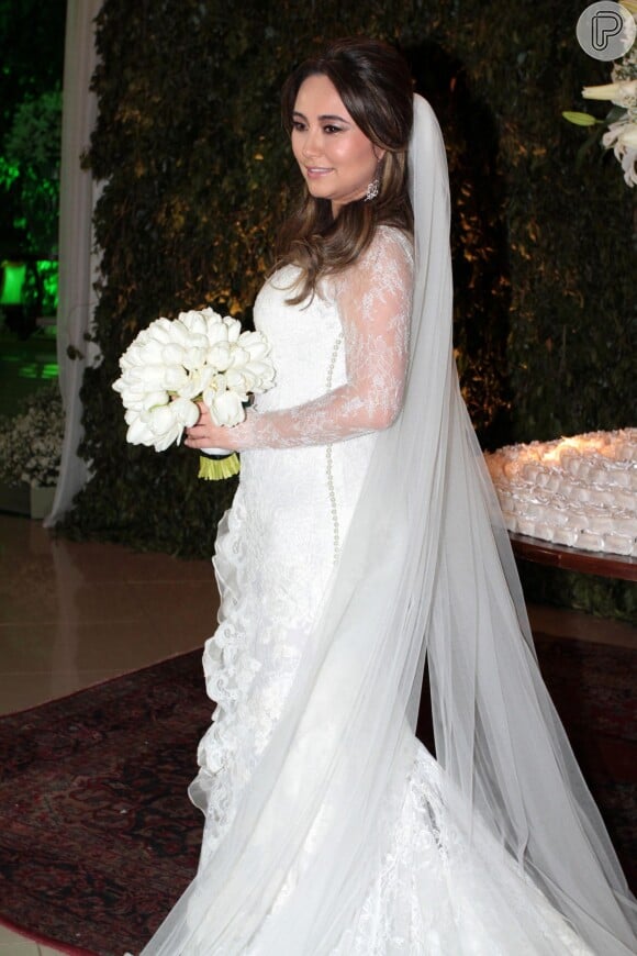 Karina Sato se casou com o empresário Felipe Abreu em 24 de agosto de 2013 com uma festa para 600 convidados em Penápolis, interior de São Paulo