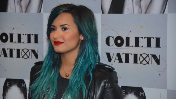 Demi Lovato anuncia shows no Brasil e fala de papel lésbico em 'Glee': 'Orgulho'