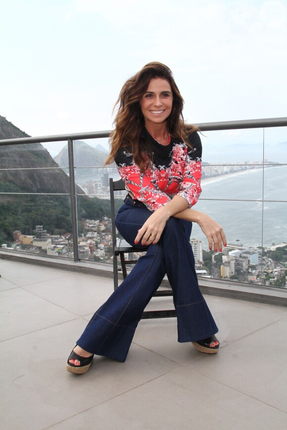 Giovanna Antonelli mudou a cor dos cabelos em maio de 2016 para personagem em nova novela, 'Sol Nascente'