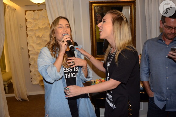 Claudia Leitte canta na inauguração da Maison Lethicia, da estilista Lethicia Bronstein, em São Paulo, nesta quinta-feira, 5 de maio de 2016
