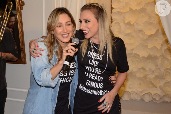 Claudia Leitte canta na inauguração da Maison Lethicia, da estilista Lethicia Bronstein, em São Paulo, nesta quinta-feira, 5 de maio de 2016