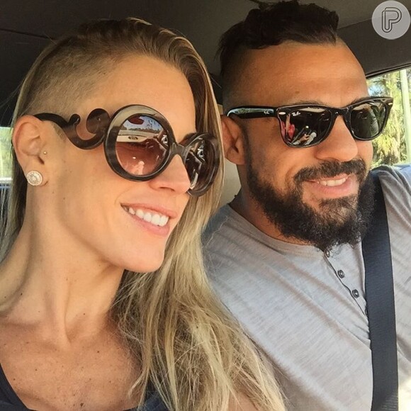 Na última semana, Joana Prado aderiu ao under cut lateral, mesmo corte de cabelo do marido, Vitor Belfort