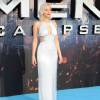 Jennifer Lawrence tropeçou e quase caiu na première do filme 'X-Men: Apocalipse' em Londres