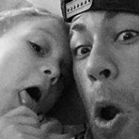 Neymar e o filho, Davi Lucca, fazem caretas em fotos e ganham elogios: 'Lindos'