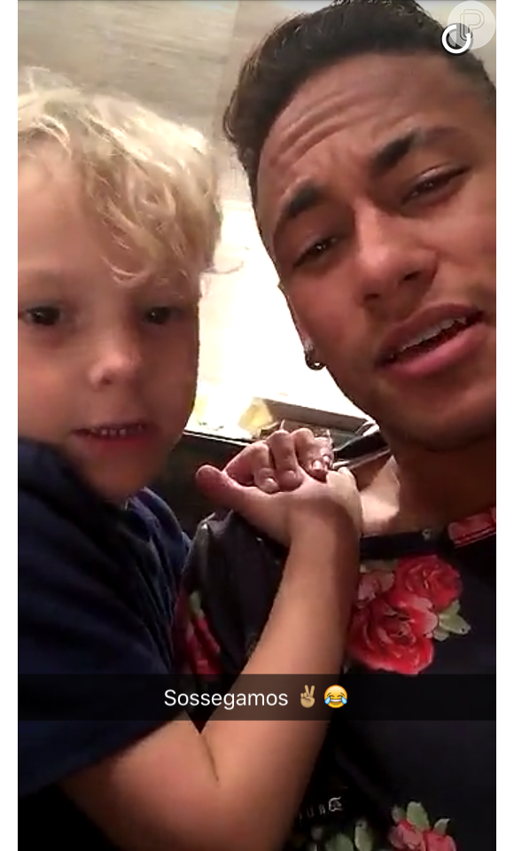 Neymar e o filho, Davi Lucca, de 4 anos, já foram filmados cantando 'Sosseguei', da dupla Jorge e Matheus
