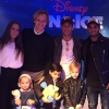 Neymar levou o filho, Davi Lucca, a espetáculo da Disney junto com seus companheiros de Barcelona