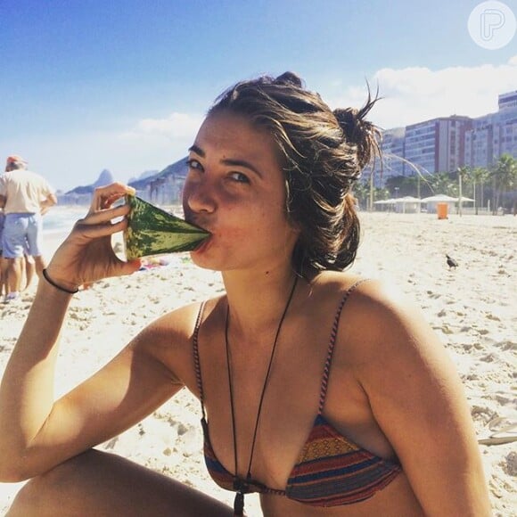 Rafael Vitti vive se declarando para Julia e publica fotos da namorada sozinha em seu perfil no Instagram