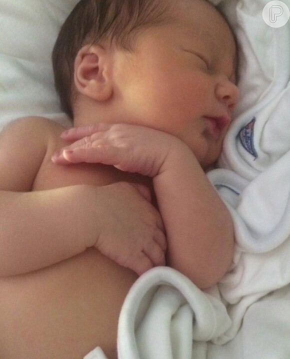 Antonio é o filho caçula de Paloma Duarte e nasceu no último dia 22 de abril
