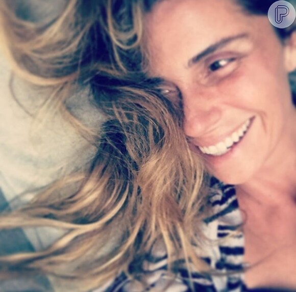 Giovanna Antonelli não se importa em aparecer sem make up. Em seu Instagram, a atriz sempre compartilha com seus seguidores momentos de rosto lavado