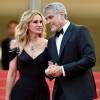 Julia Roberts contou para o colega de elenco do filme 'Jogo do Dinheiro', George Clooney, o que aprontou ao subir as escadarias do Festival de Cannes 2016