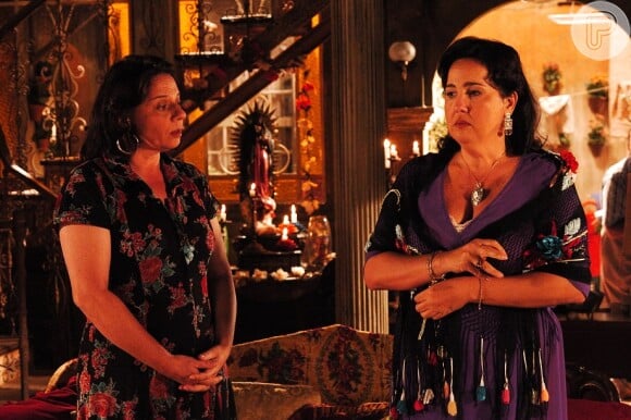 Claudia Jimenez com Rosi Campos na novela 'América' (2005)