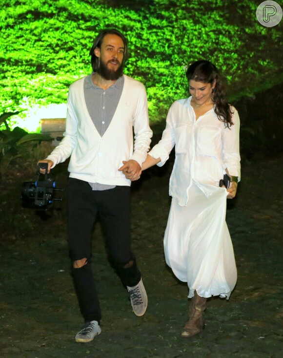 Priscila Fantin e o marido, Renan Abreu, no casamento de Débora Nascimento e José Loreto, no Rio, neste sábado, 21 de maio de 2016