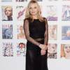 Kate Moss apostou em longo preto para ir ao festival Vogue 100, em Londres, na Inglaterra