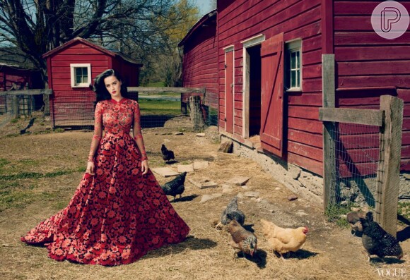 Katy Perry foi capa da 'Vogue' de junho de 2013. Na época, estava separada do namorado, John Mayer, e confessou seus sentimentos pelo cantor