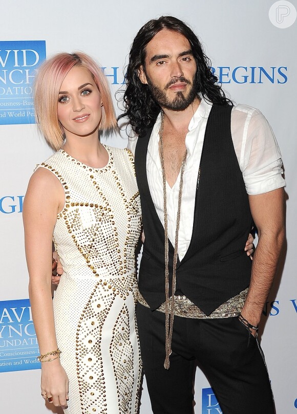 Russel Brand e Katy Perry se separaram em dezembro de 2011, após um ano de casados, por uma mensagem de celular enviada pelo ator