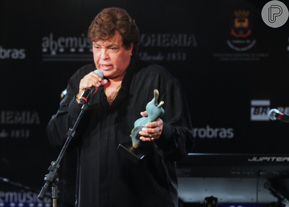 Sidney Magal recebe homenagem no Festival Nacional de Música