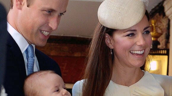 Kate Middleton e príncipe William batizam o filho, George Alexander, em Londres