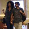 Juliana Alves e o namorado, Ernani Nunes, passeiam juntos em shopping na Barra nesta terça-feria, dia 30 de maio de 2016