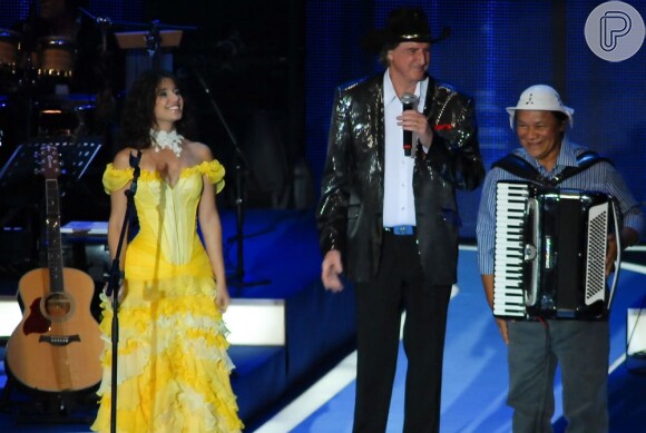 Dominguinhos cantou ao lado de Paula Fernandes e Sérgio Reis no espetáculo 'Emoções Sertanejas'