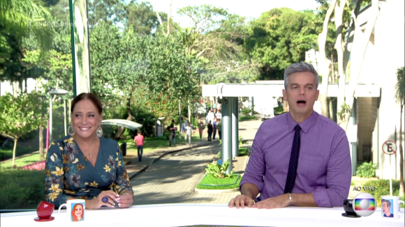 Susana Vieira adota look comportado no 'Vídeo Show' e dispara:'Eu estava vulgar'