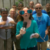 Susana Naspolini, repórter do 'RJTV', já usou um óculos de sol colorido em um dos jornais