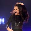 Selena Gomez revela truques de maquiagem para estar sempre impecável em seus shows